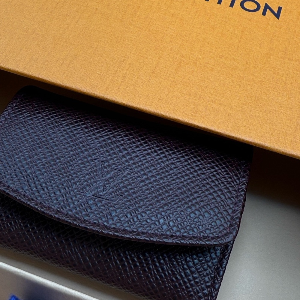 Louis Vuitton airplane cufflinks with a leather case and gift box - Picture 6 of 6